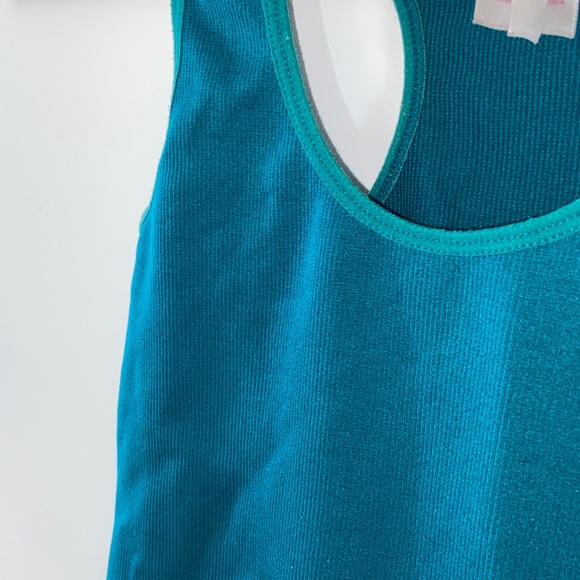 teal/turquoise ribbed tank top - Picture 2 of 4